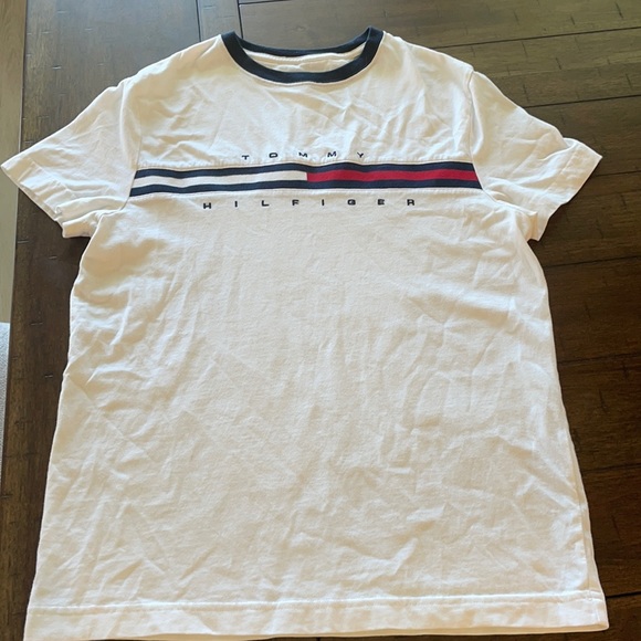 Tommy Hilfiger T-shirt - Picture 1 of 2